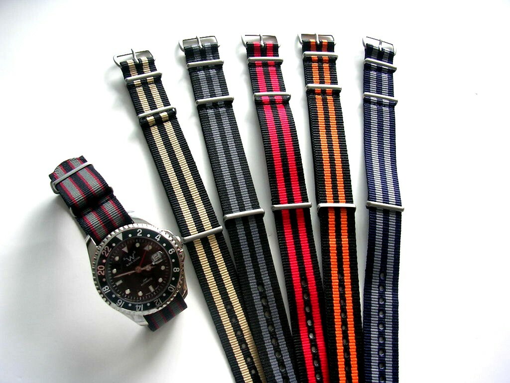 NATO G10 watch band strap Black Red stripe 20mm Premium Nylon RAF Bond IW Suisse