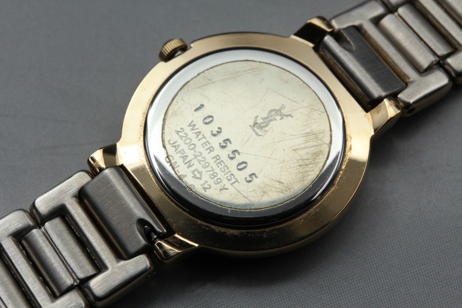 Vintage [N MINT] Yves Saint Laurent 2200-229789Y White 24mm Quartz Ladies Watch