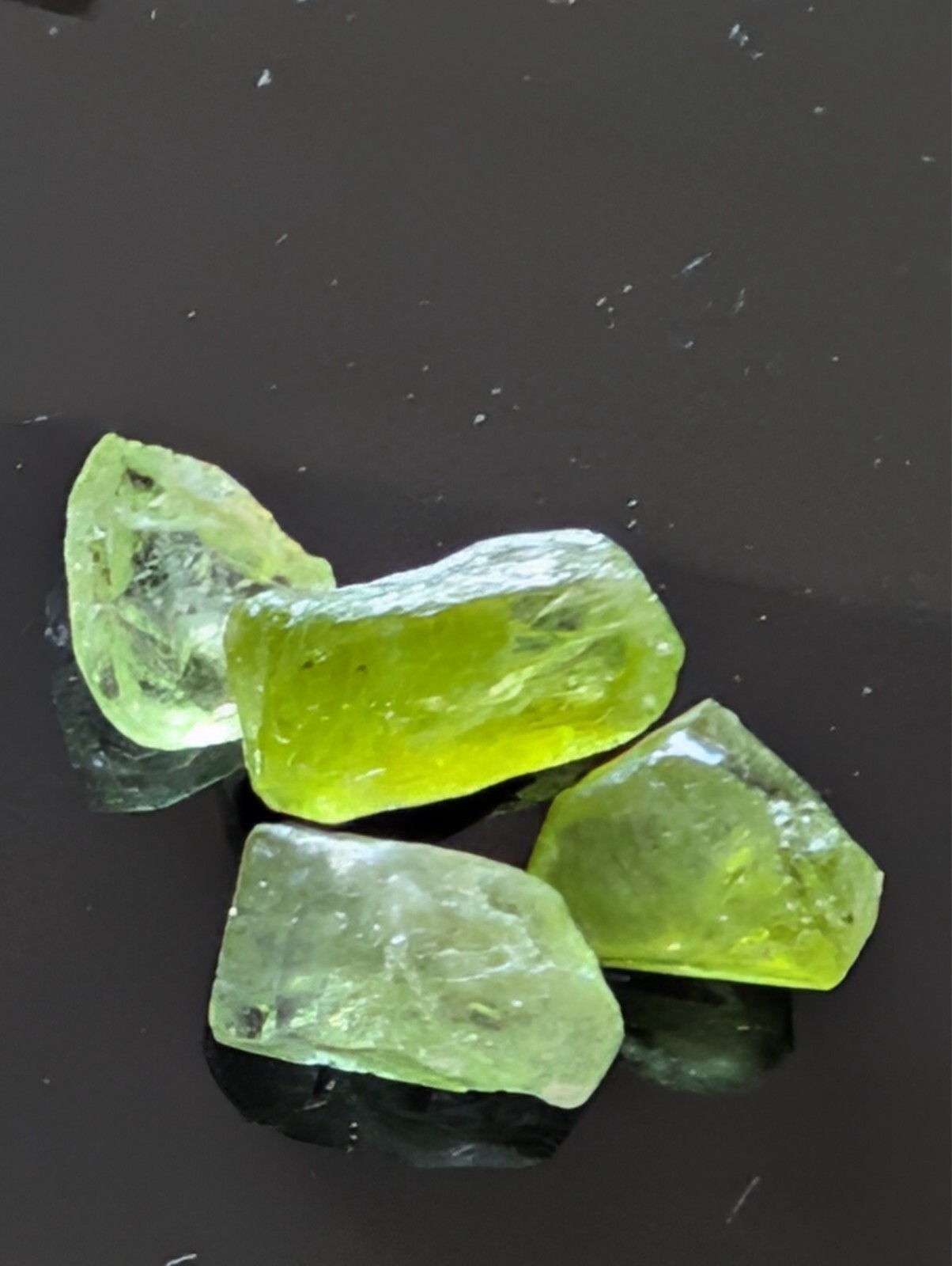 USA Seller 25.24 VVS peridot facet rough gemstone