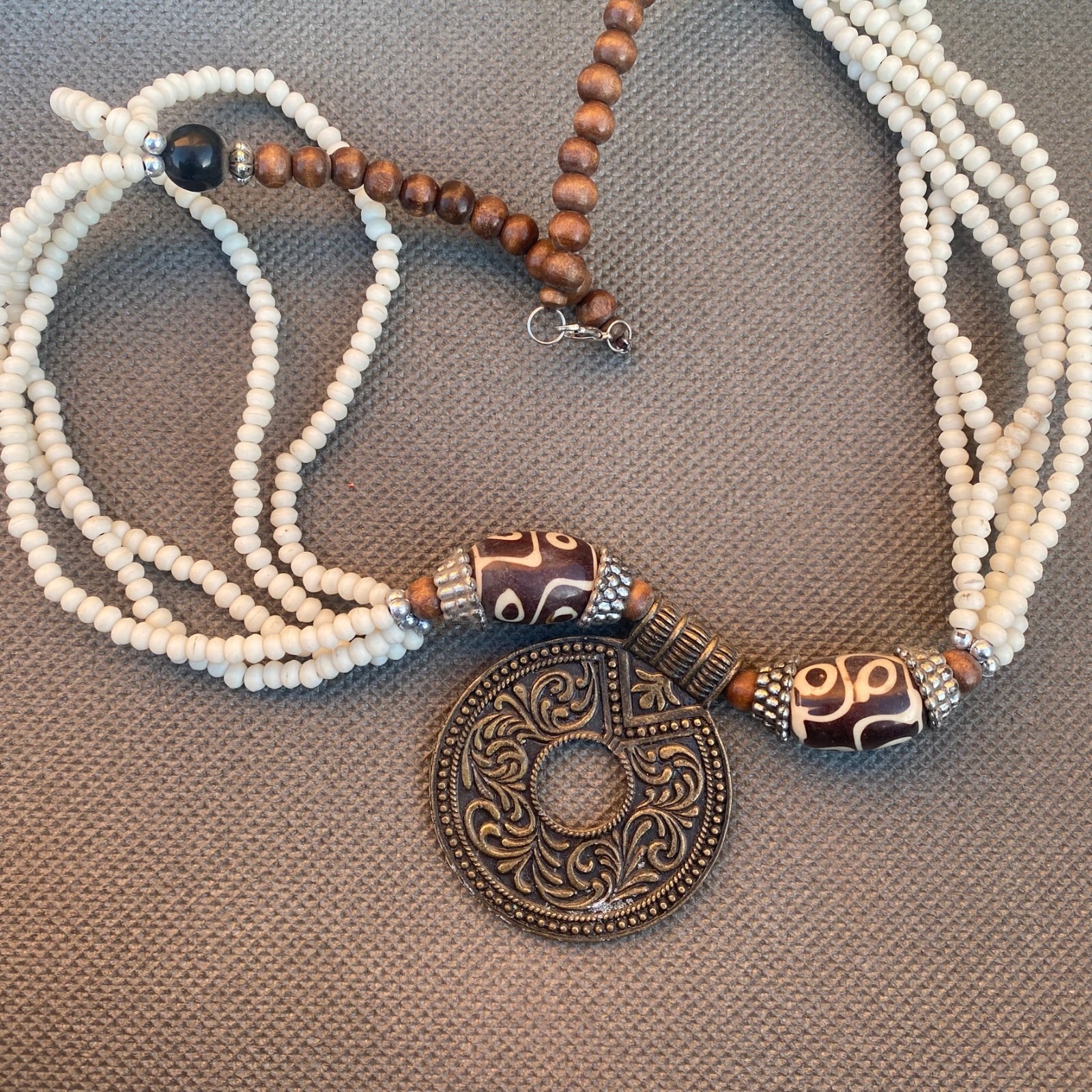 Handcrafted African Tuareg Berber Necklace Ethnic Tribal Jewelry white beads