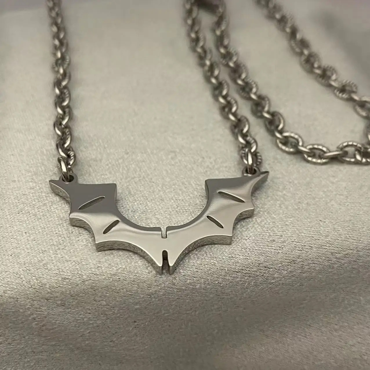Fashion Boutique Stainless Steel Necklace Hip Hop Style Male and Female Couple N