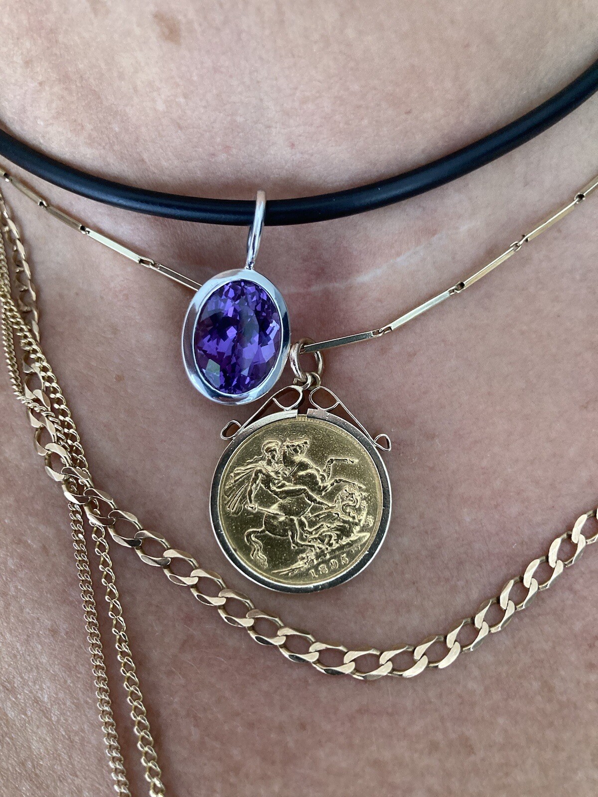 Stunning Semi precious Gem stone Pendant (returns accepted if you don’t agree)