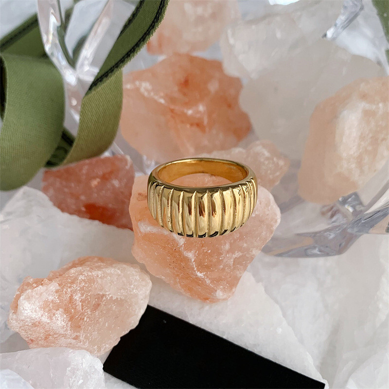 11mm Wide Woman 18k Gold Plated Stainless Steel Fringes Band Ring 6-8