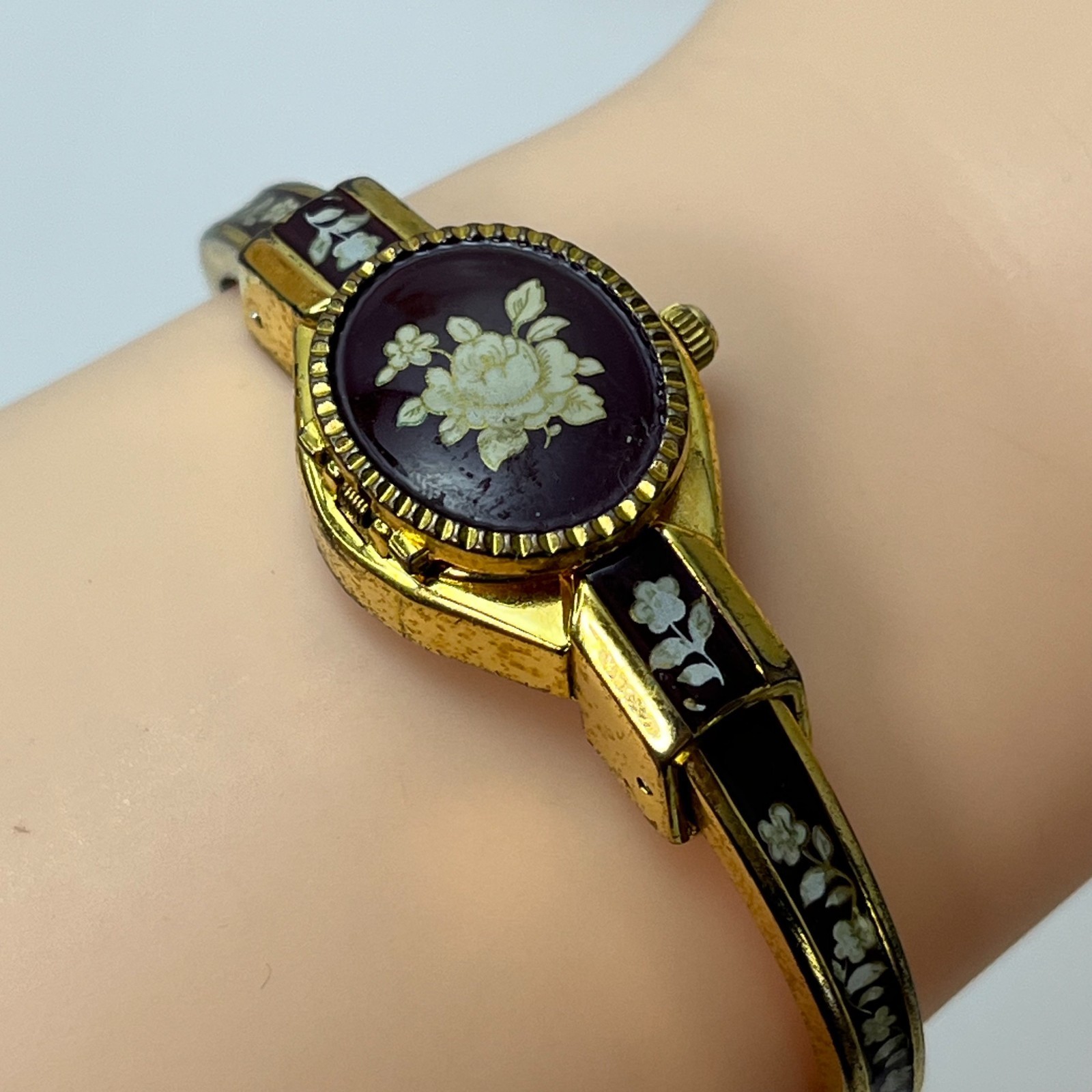 Vintage Andre Mouche Swiss Enamel Floral Cover Qz Bangle For Parts / Repair#084B