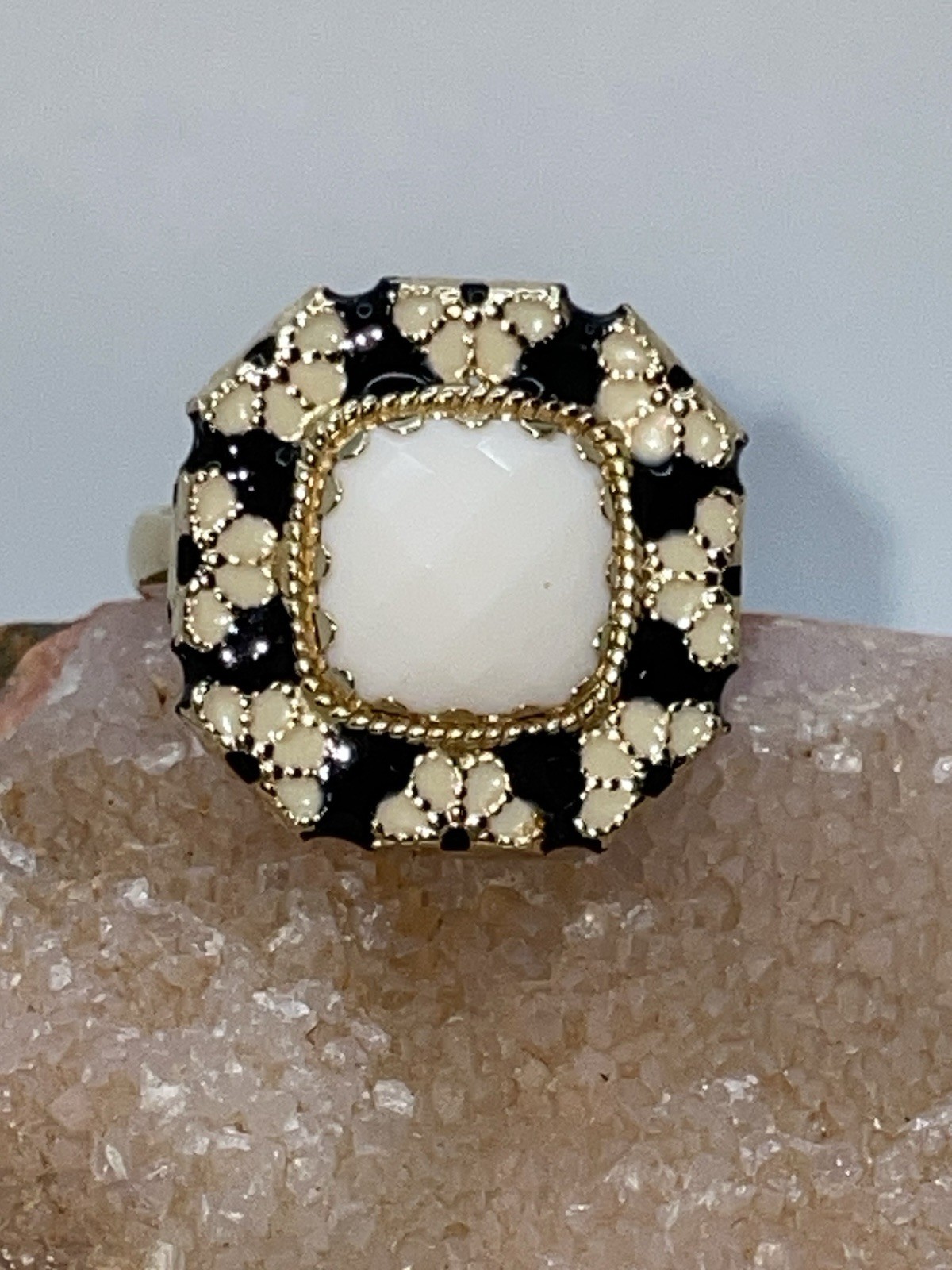585 14K Yellow Gold Agate Enamel Daisy Flower RING Statement Italy Milor Size 10