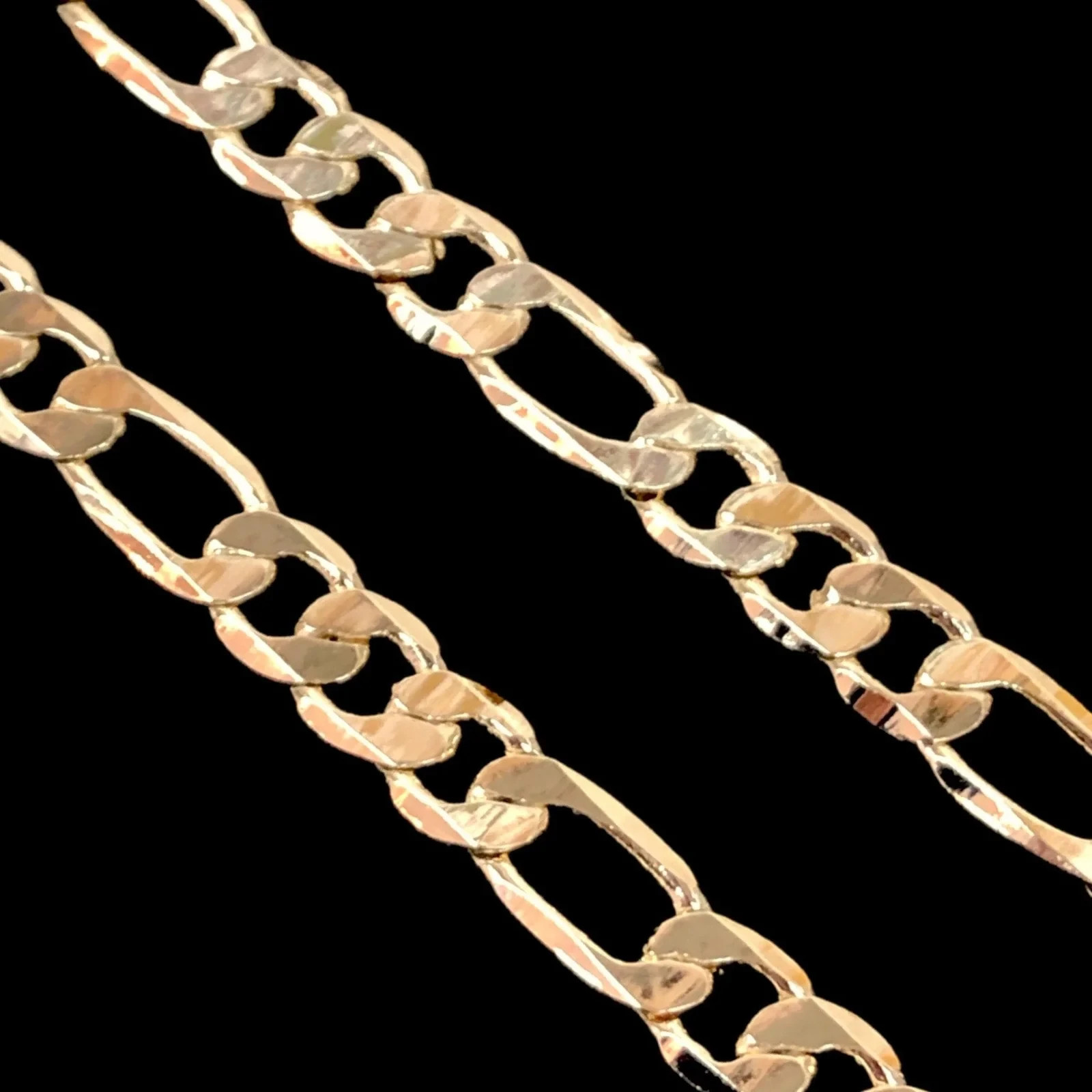 18K Oro Laminado Gold Filled 9mm Figaro Chain 24/26 “