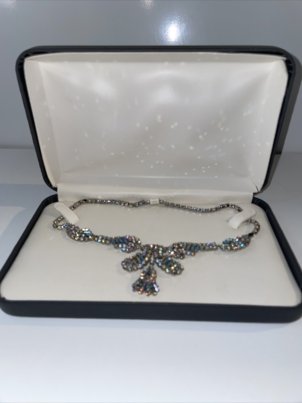 NOS! Vintage Blue Tint Aurora Borealis Rhinestone Necklace Unsigned Foil Back E5
