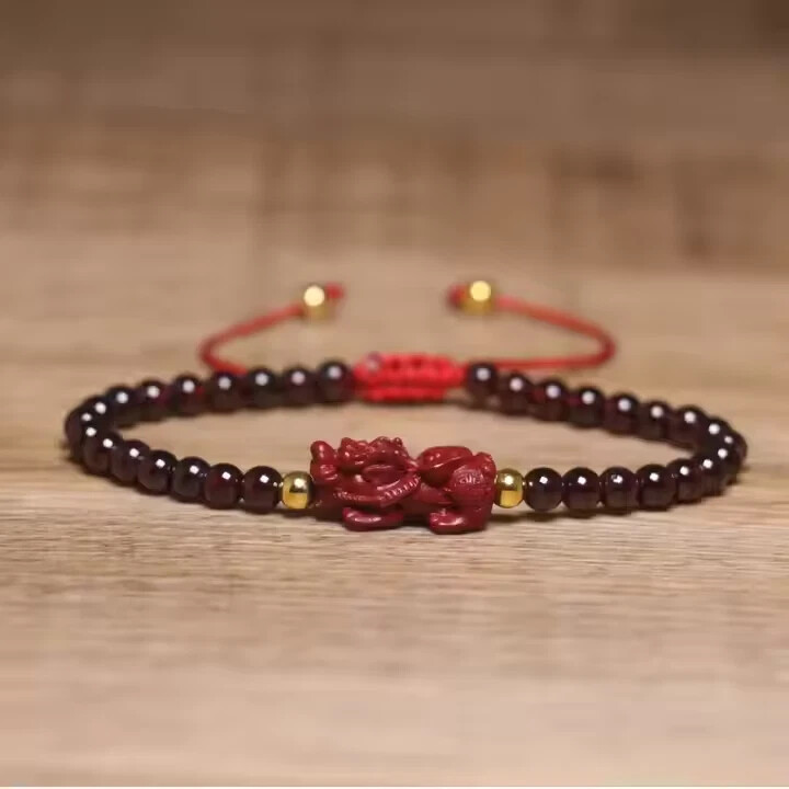 Natural Garnet Pixiu Crystal Gemstone Bead Bracelet for Good Luck Success Wealth