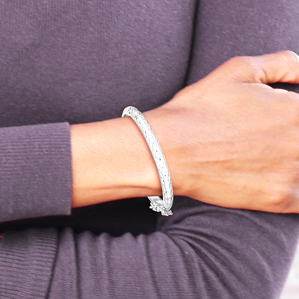 Sterling Silver RH-Plated Pol. & D/C 4.5mm W/ Safety Hinged Children’s Bangle