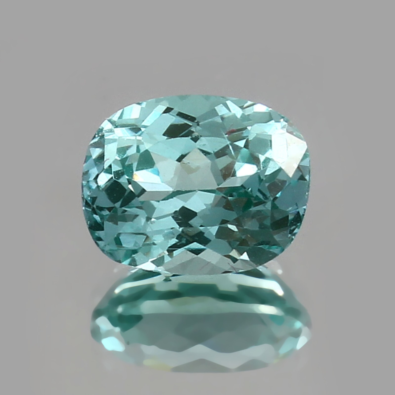 AAA Flawless Natural Ceylon Green Spinel Loose Cushion Gemstone Cut 2.40 CT