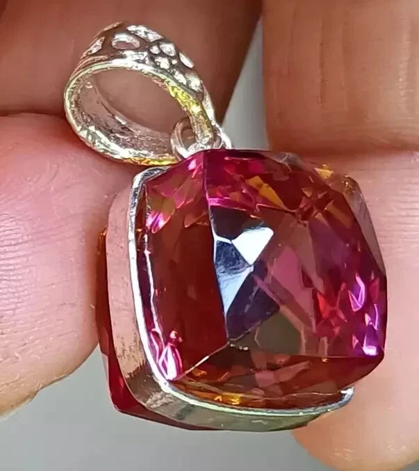 AAA Natural Alexandrite Color Change Gemstone 50.40 Ct+ 925 Solid Silver Pendant