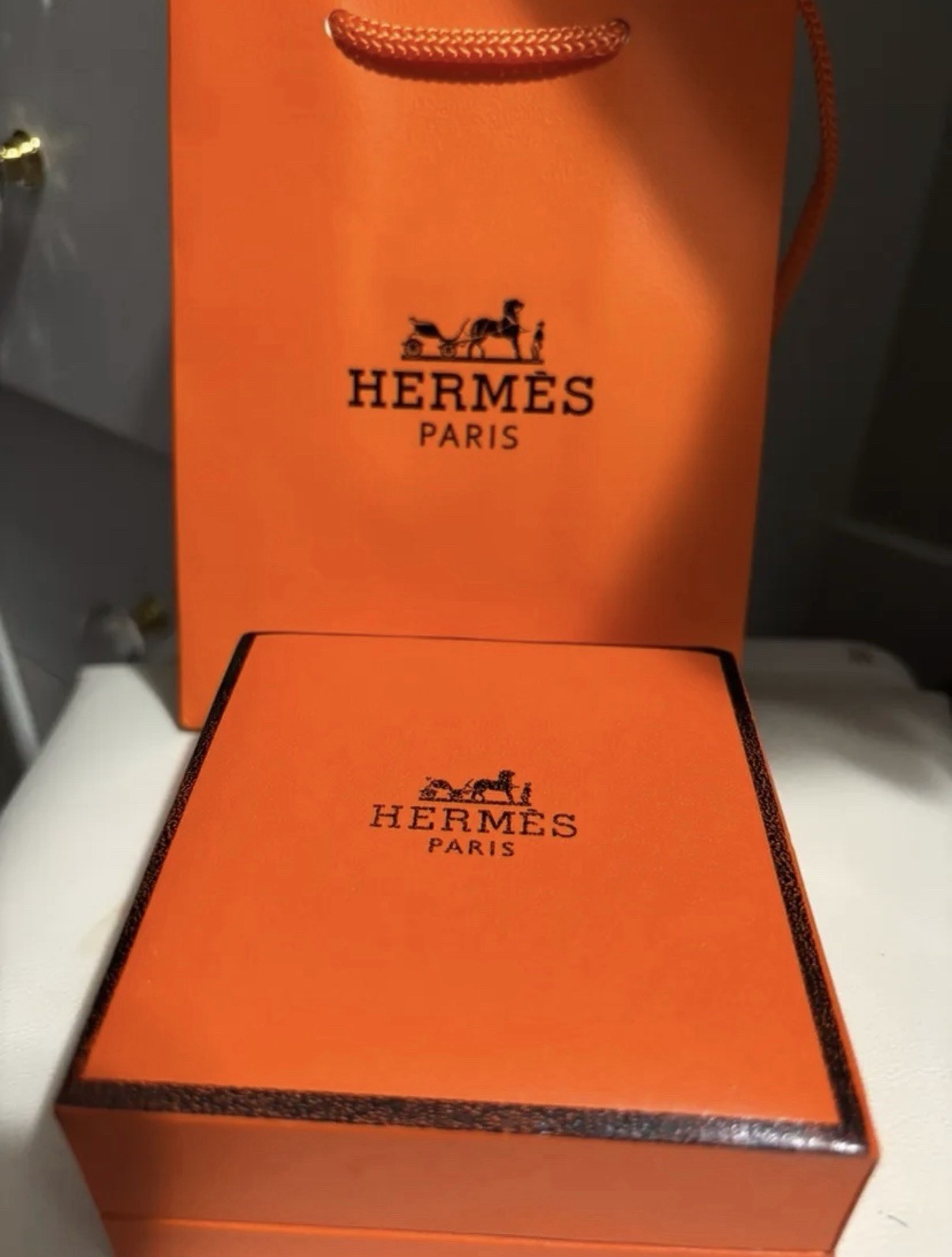 Hermes Bracelet (Clic H, White Enamel, Gold-Plated) NEW, full set