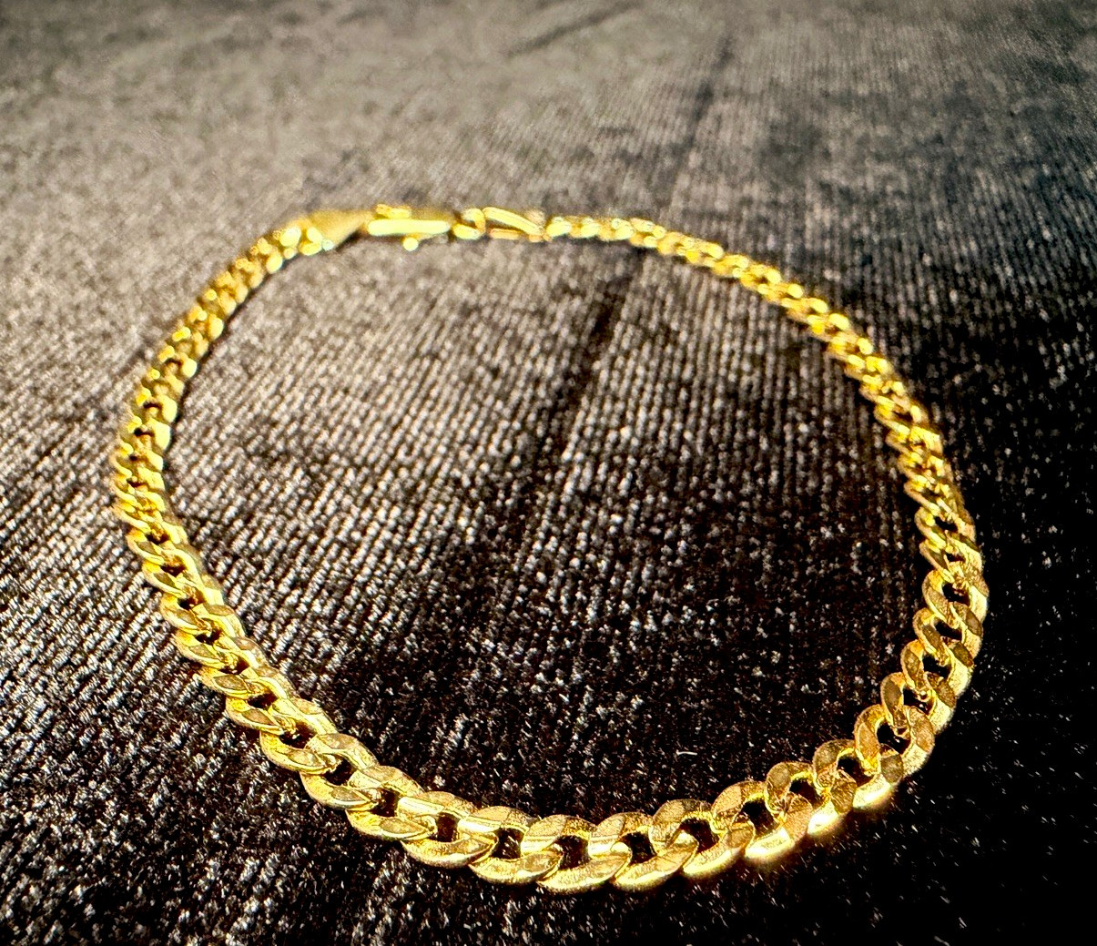 Cuban 8in 4MM 14K Stamped Gold Filled Bracelet Everyday Wear Piece. Beautiful.