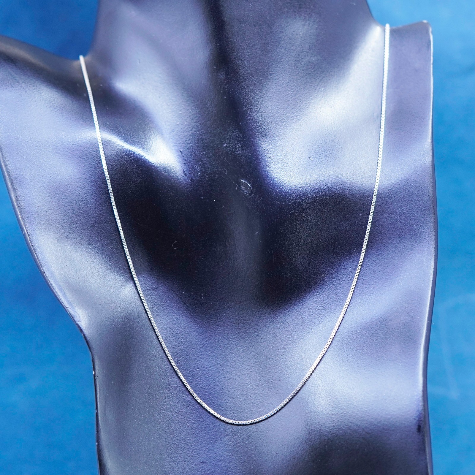 18”, 1mm, vintage Sterling silver necklace, 925 box chain, stamped 925 Italy