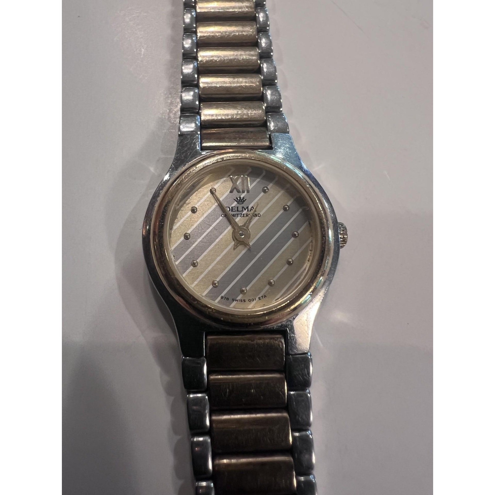 Vintage Delma Swiss Les Supremes Ladies Watch Ultra Thin Rare Diagonal Dial Gold