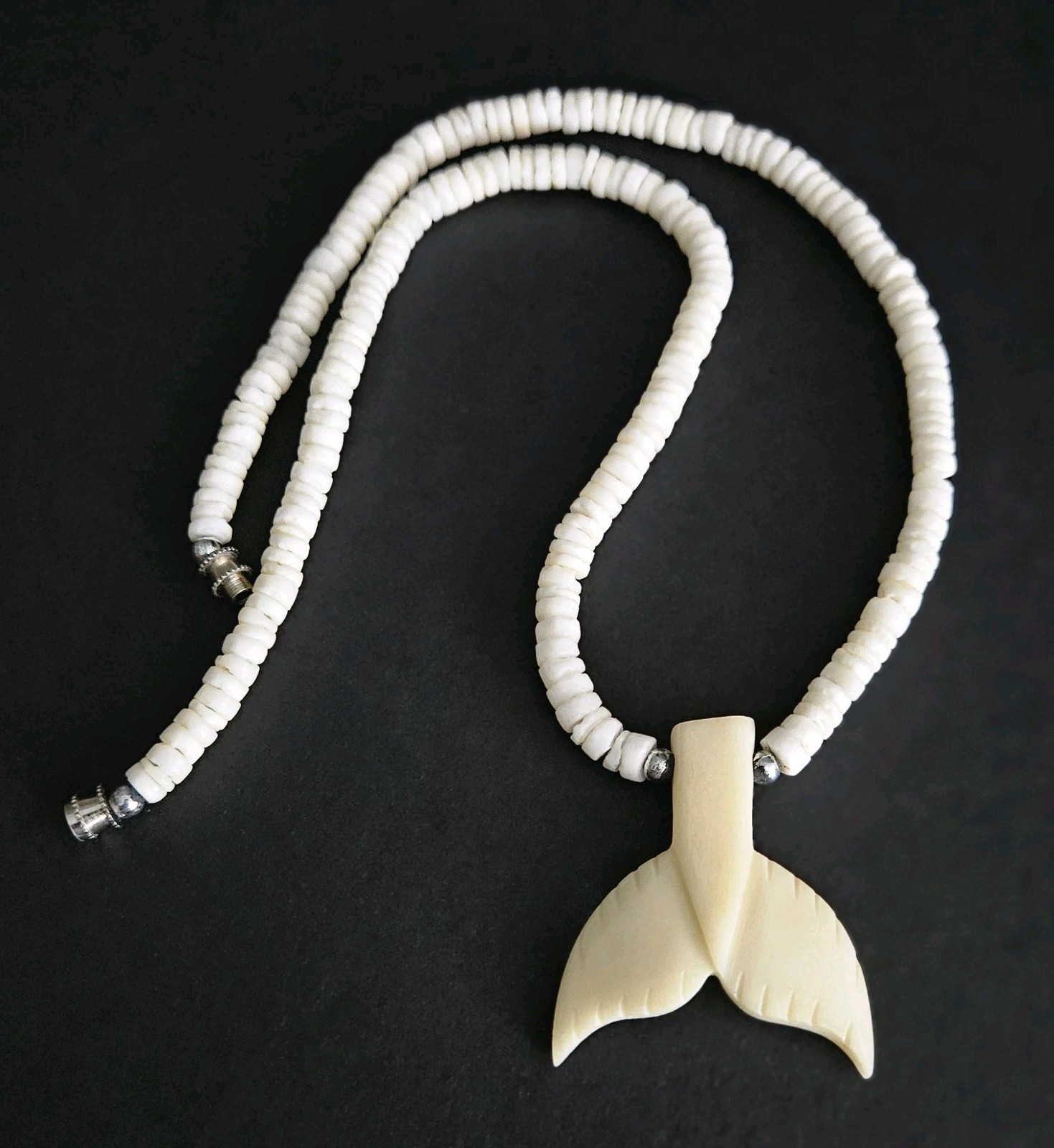 Polynesian Litub Shell Necklace With Hand Carved Whale Tail Pendant 18″