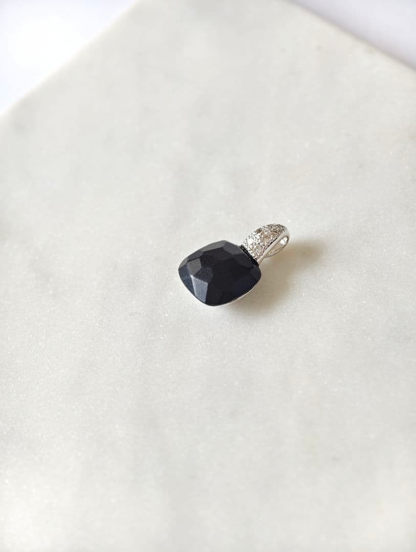 Pomellato Capri Onyx Pendant Top Faceted Black Stone Necklace Charm Italy