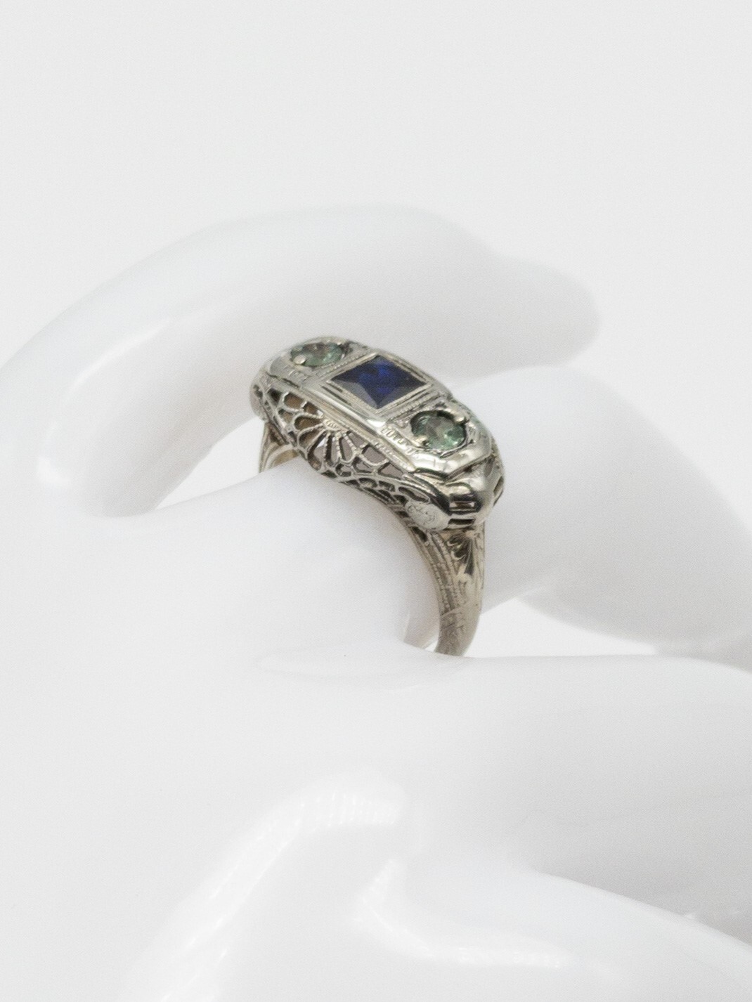 Antique 1920s $2400 Natural 3 Alexandrite Sapphire 18k White Gold Filigree Ring