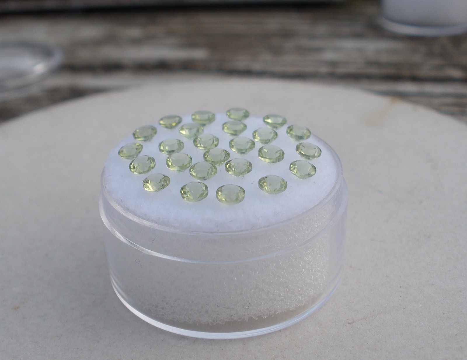 25 Natural Peridot Round Loose Faceted Gems 3mm each