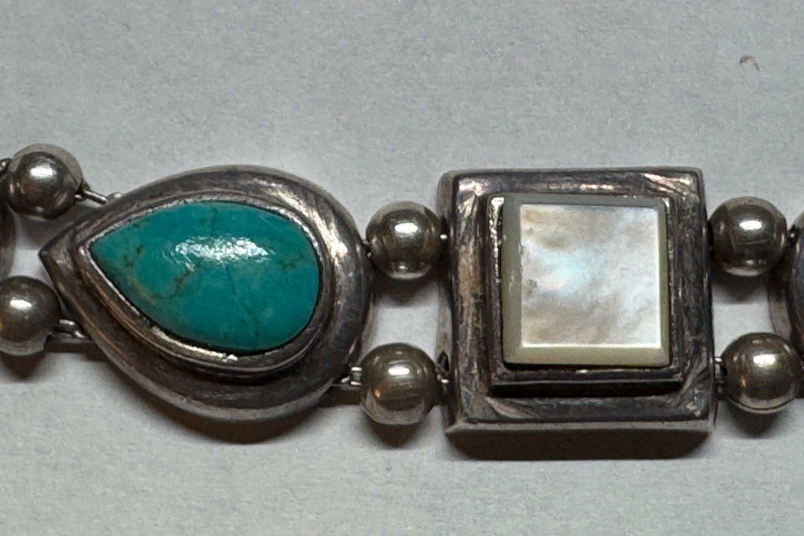925 Thailand Sterling Silver Turquoise Mother of Pearl Link Bracelet 31g