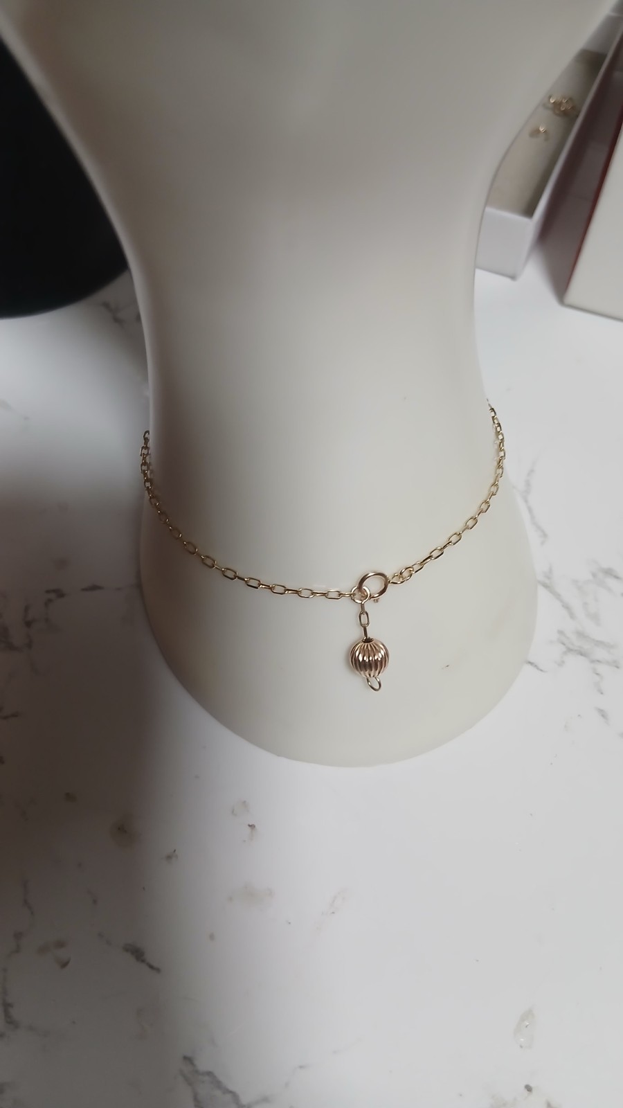 9ct Yellow Gold Bracelet.