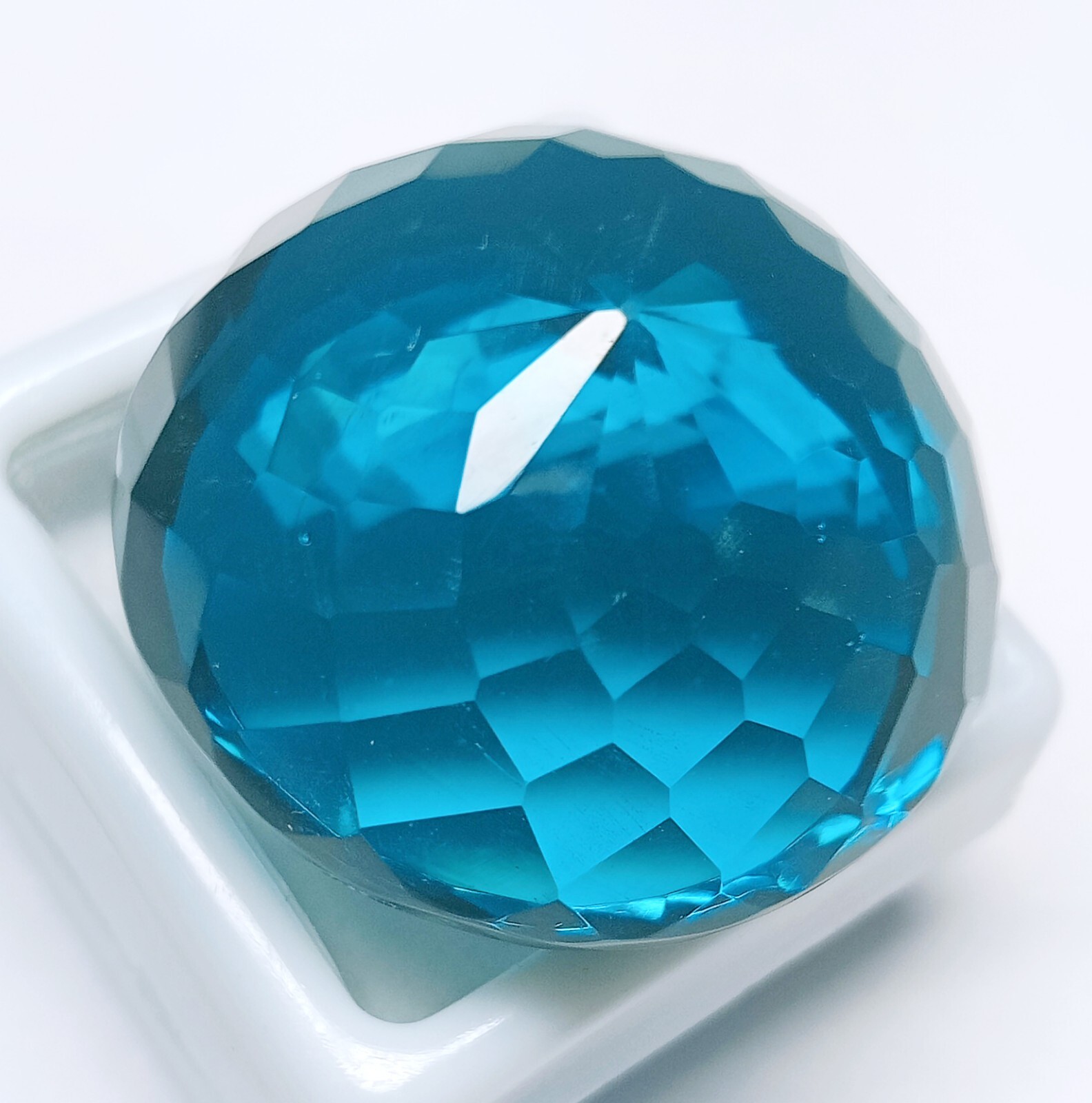 77.40 Ct Excellent Bluish Green Grandidierite VVS Clean Certified Loose Gemstone