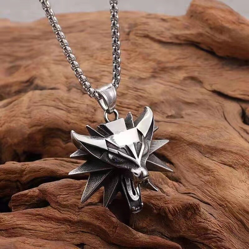 Men Unisex Punk Gothic Rock Wolf Head Pendant Necklace The Witcher Jewelry 24″