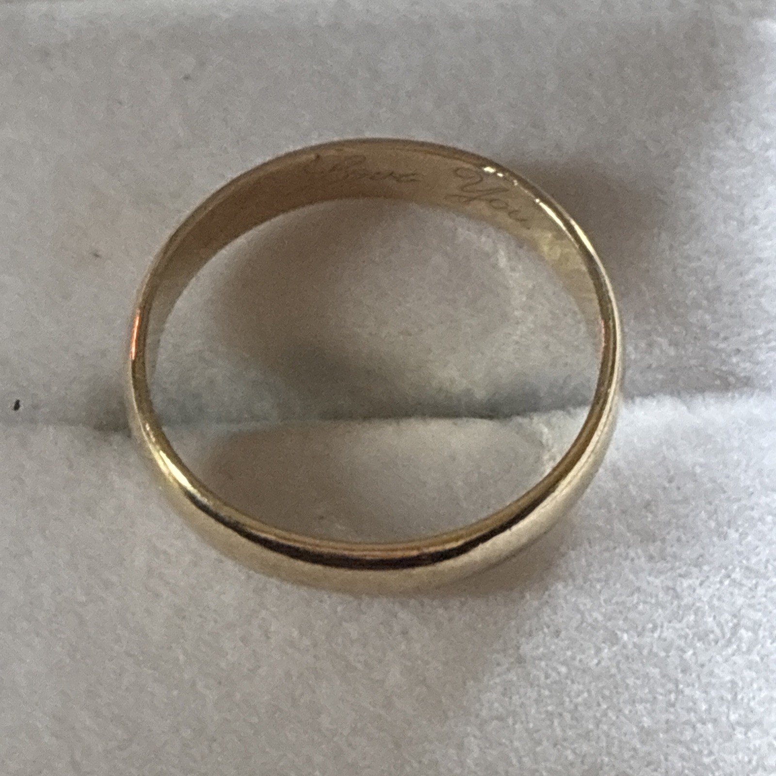 Vintage 9ct Gold Wedding Ring 9 Carat Yellow Gold Size P ” I Love You”
