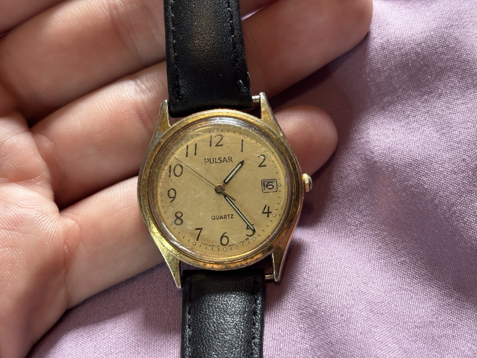 Vintage Pulsar Watch Mens 717300 Japan Y147-6020 For Parts Not Working As Is