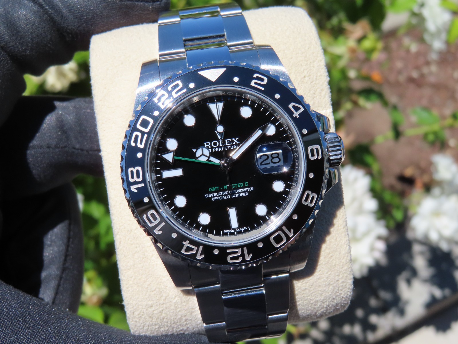 2014 Rolex GMT-Master II 116710LN Full Set Men’s Pre-Owned 40mm Wristwatch