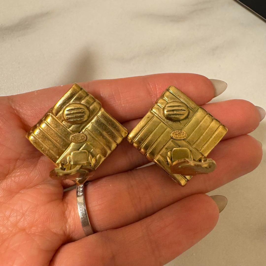 CHANEL Earrings Coco Mark Metal Gold Authentic Guaranteed Used