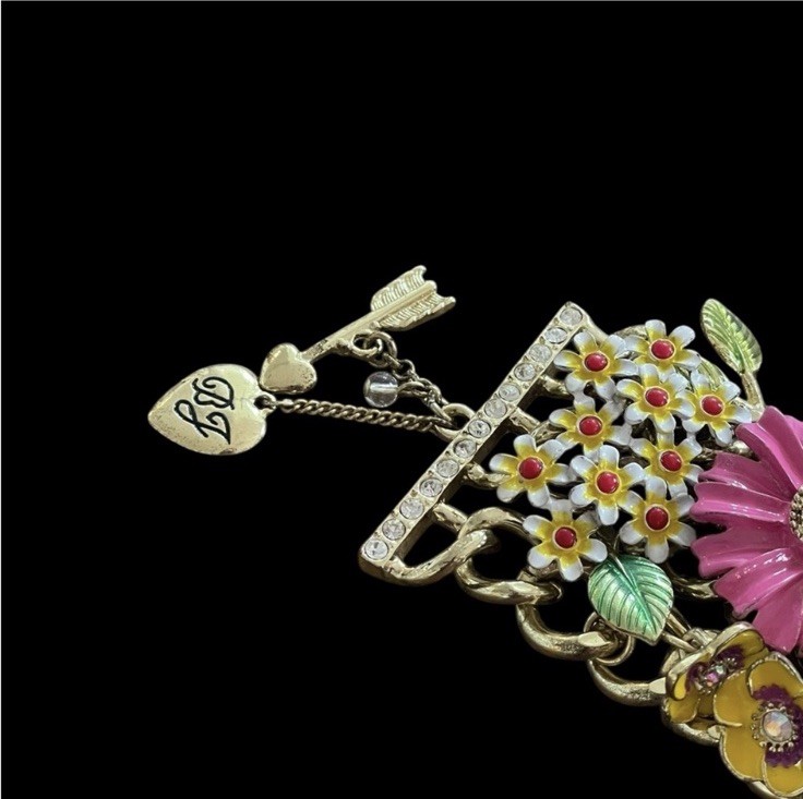 BETSEY JOHNSON Rare Floral Bouquet Gold-Tone Bracelet
