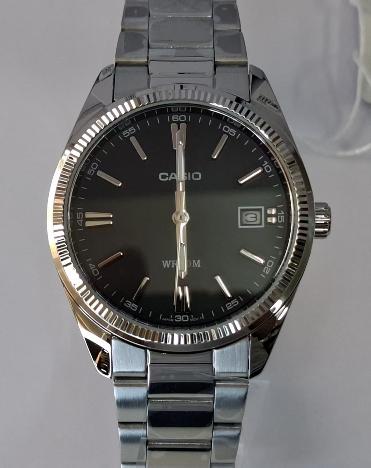 Casio UTP-1302PD-1A Stainless Steel Band 35 mm Dail Black Unisex Adults Watch
