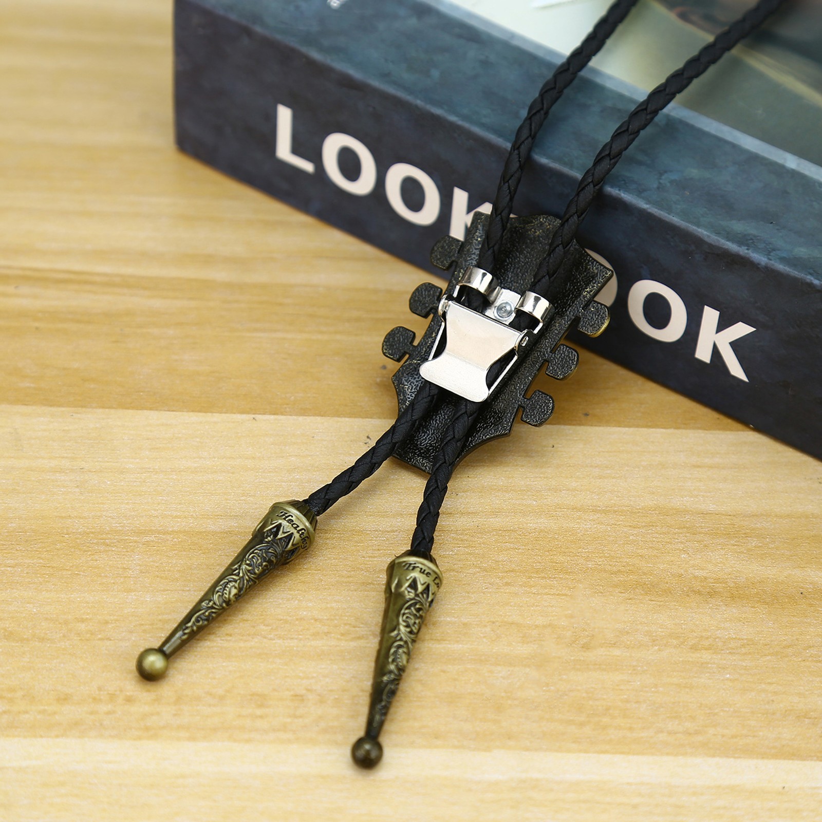 Mens Bolo Tie Vintage Western Cowboy GUITAR Alloy Necklace PU Rope Party Wedding