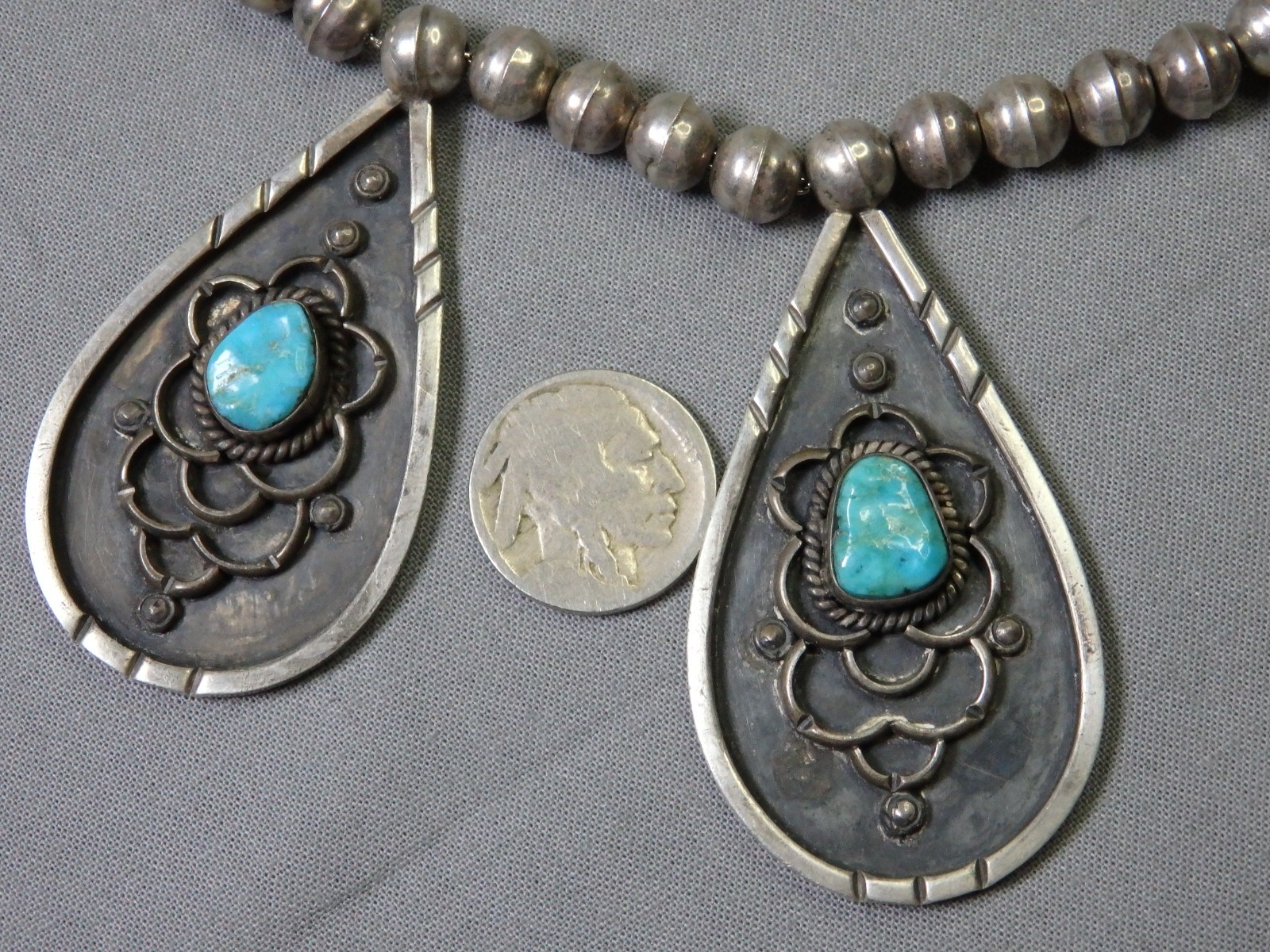 113g ZUNI Carved Arizona TURQUOISE Sterling Silver 2.5″ Pendants 17.3″ Necklace