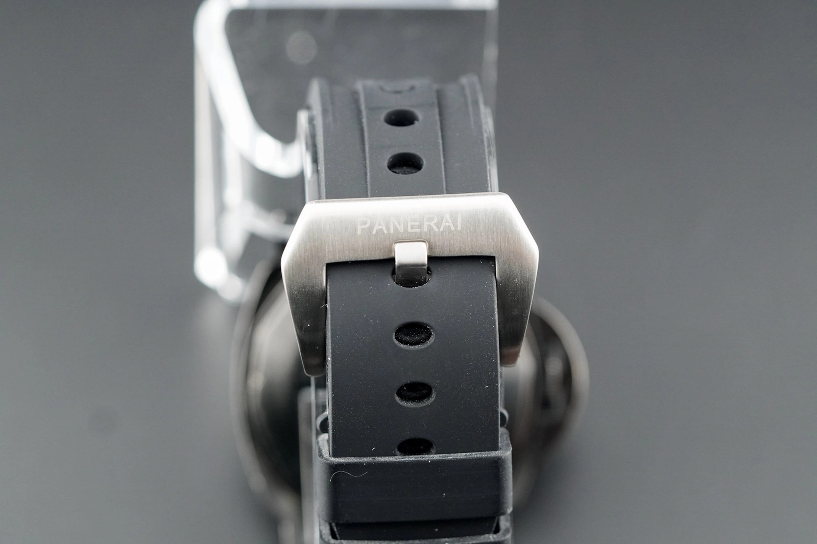Panerai Luminor Gmt Automatic Black Dial on Leather PAM00088
