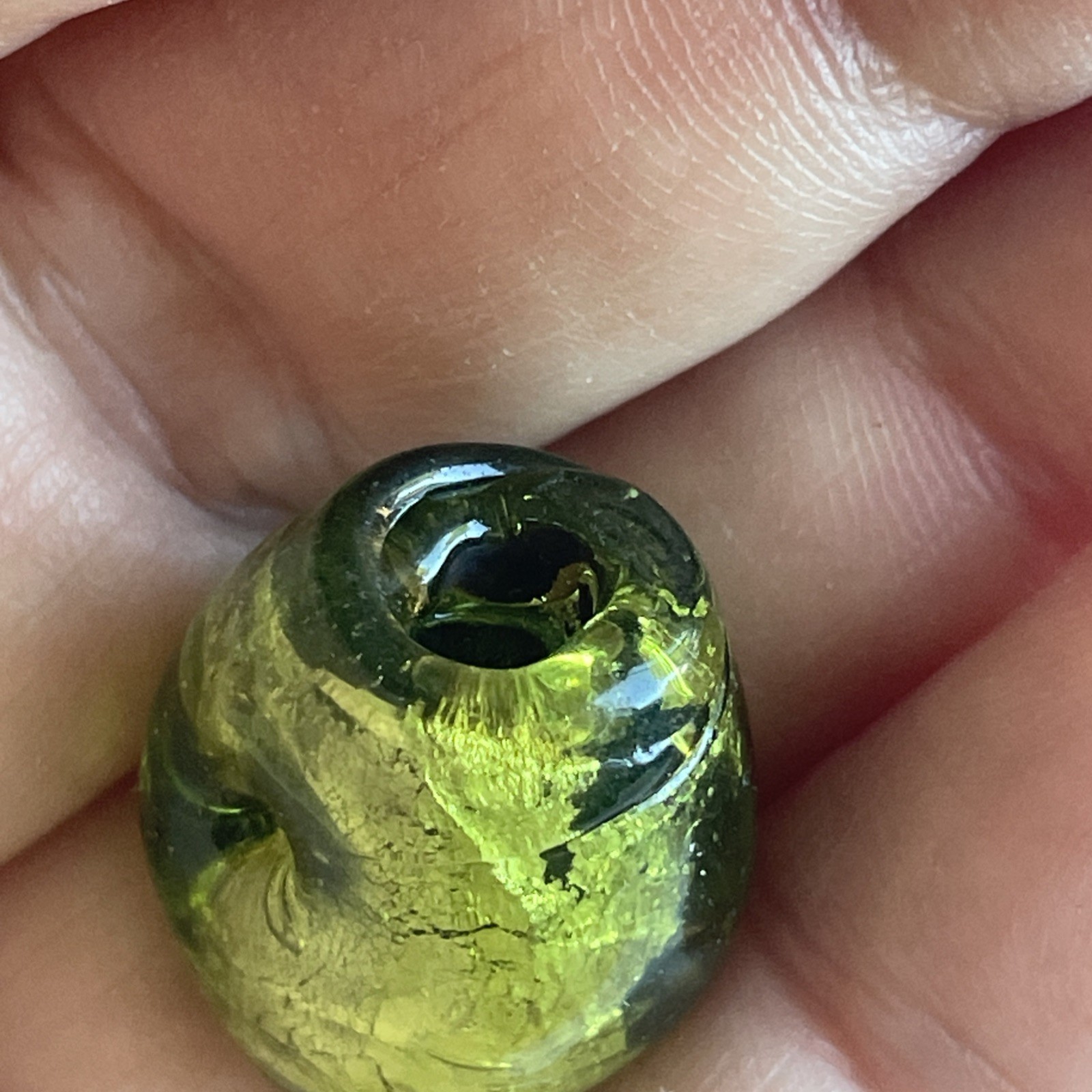 Vintage 18.0mm Foil Backed Green Glass Bead