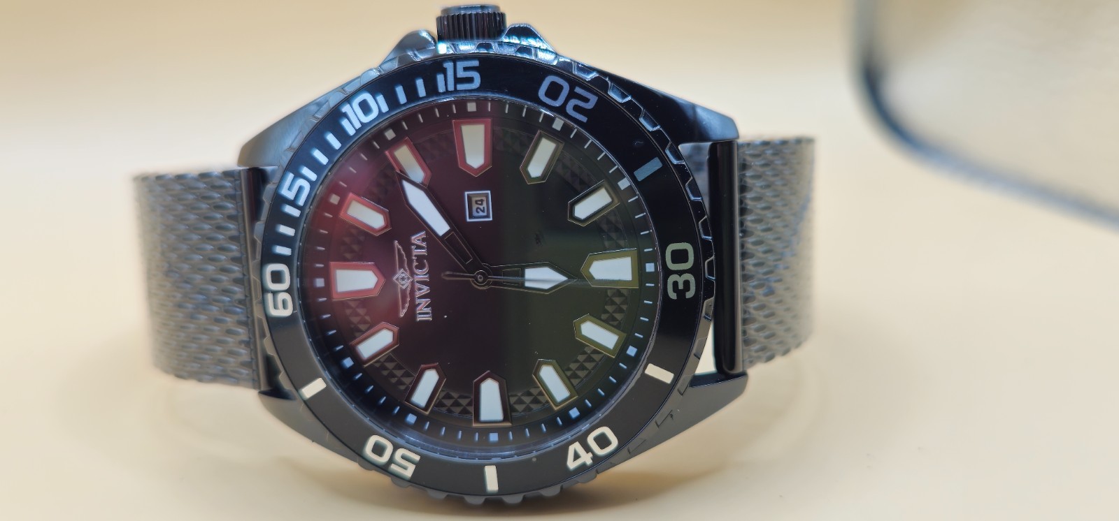 Invicta Pro Diver 46903 Men’s Watch 46mm Black Dial Black Mesh Bracelet Quartz
