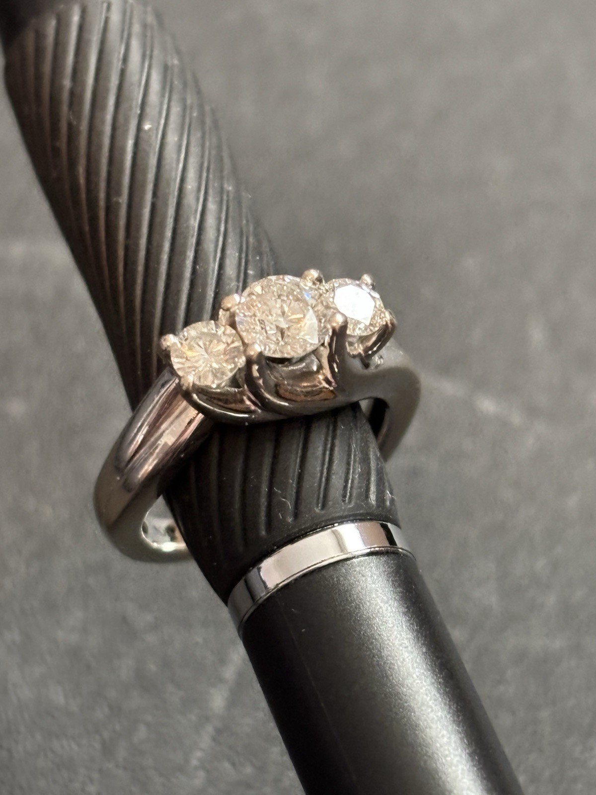 10k White Gold Diamond Engagement Ring Size 6 (.7) ctw SEE DESCRIPTION