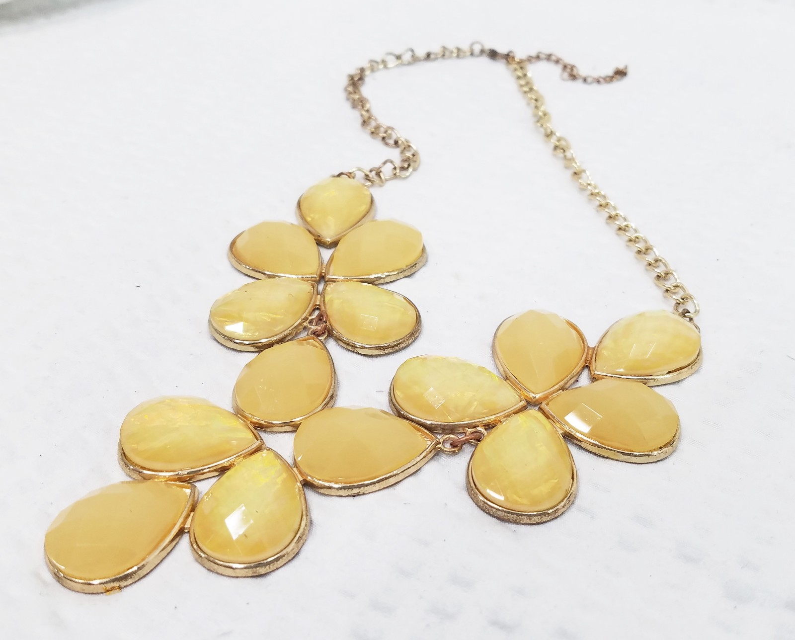 Gold Tone Champagne Yellow Foil-Backed Crystal Floral Tile Bib Choker Necklace