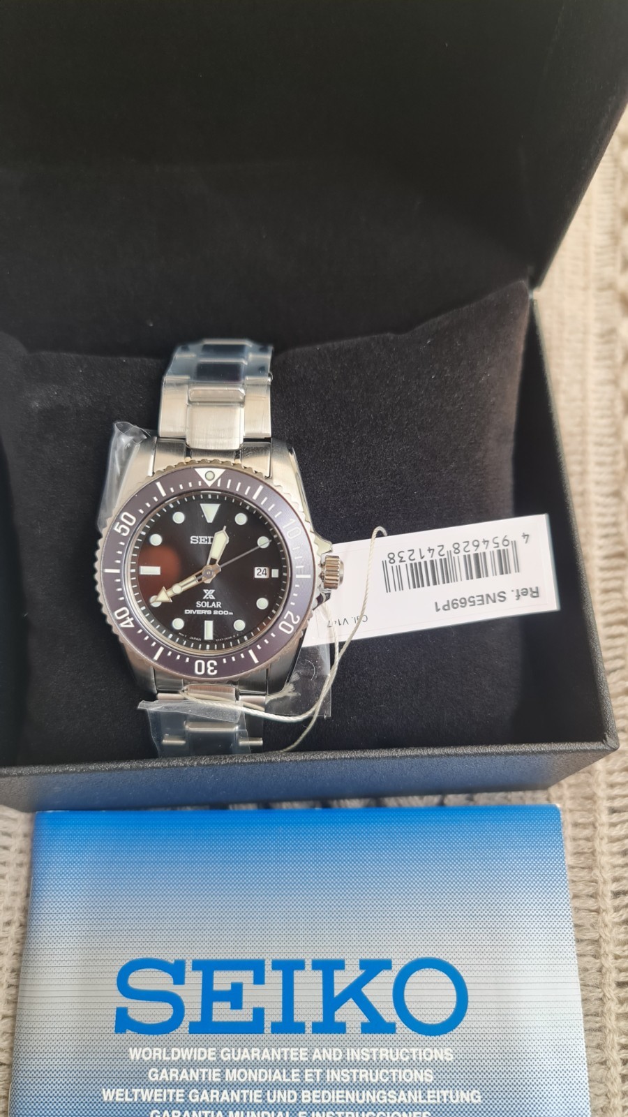 SEIKO ProspeX SNE569P1 Solar Sea Diver Watch 200m 39mm Mini Scuba Gray V147 Date