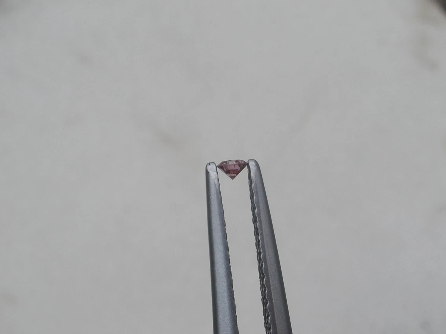 Pink Natural Diamond Round 2.5mm SI Quality