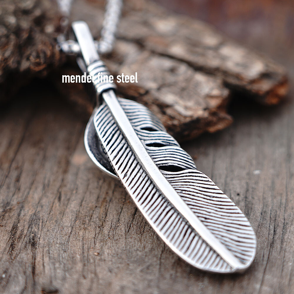 MENDEL Mens Native American Feather Turquoise Pendant Necklace Men Women Silver