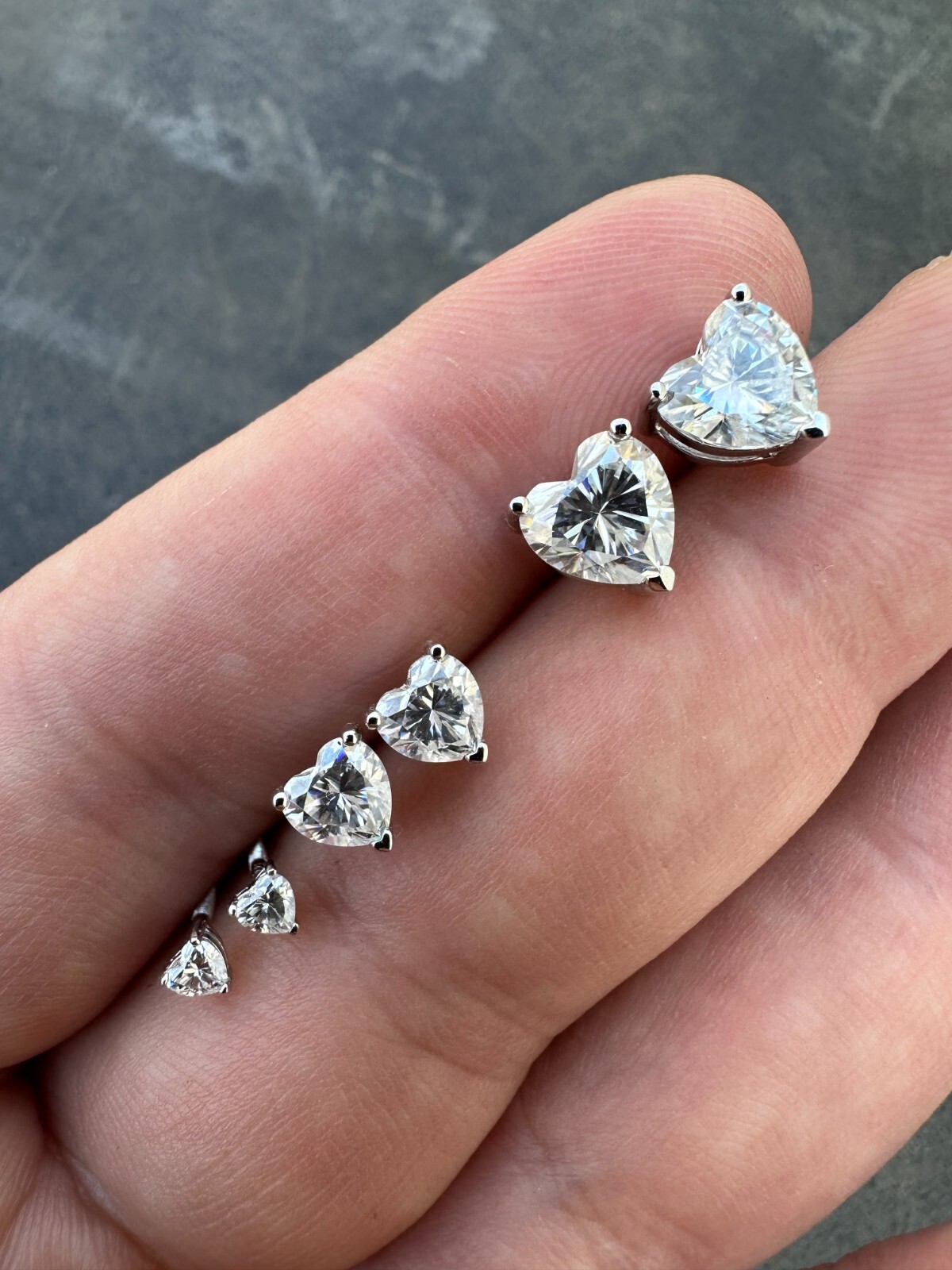 Real Moissanite Solitaire Stud Earrings Heart Shaped Fancy Cut 925 Silver 3-7mm