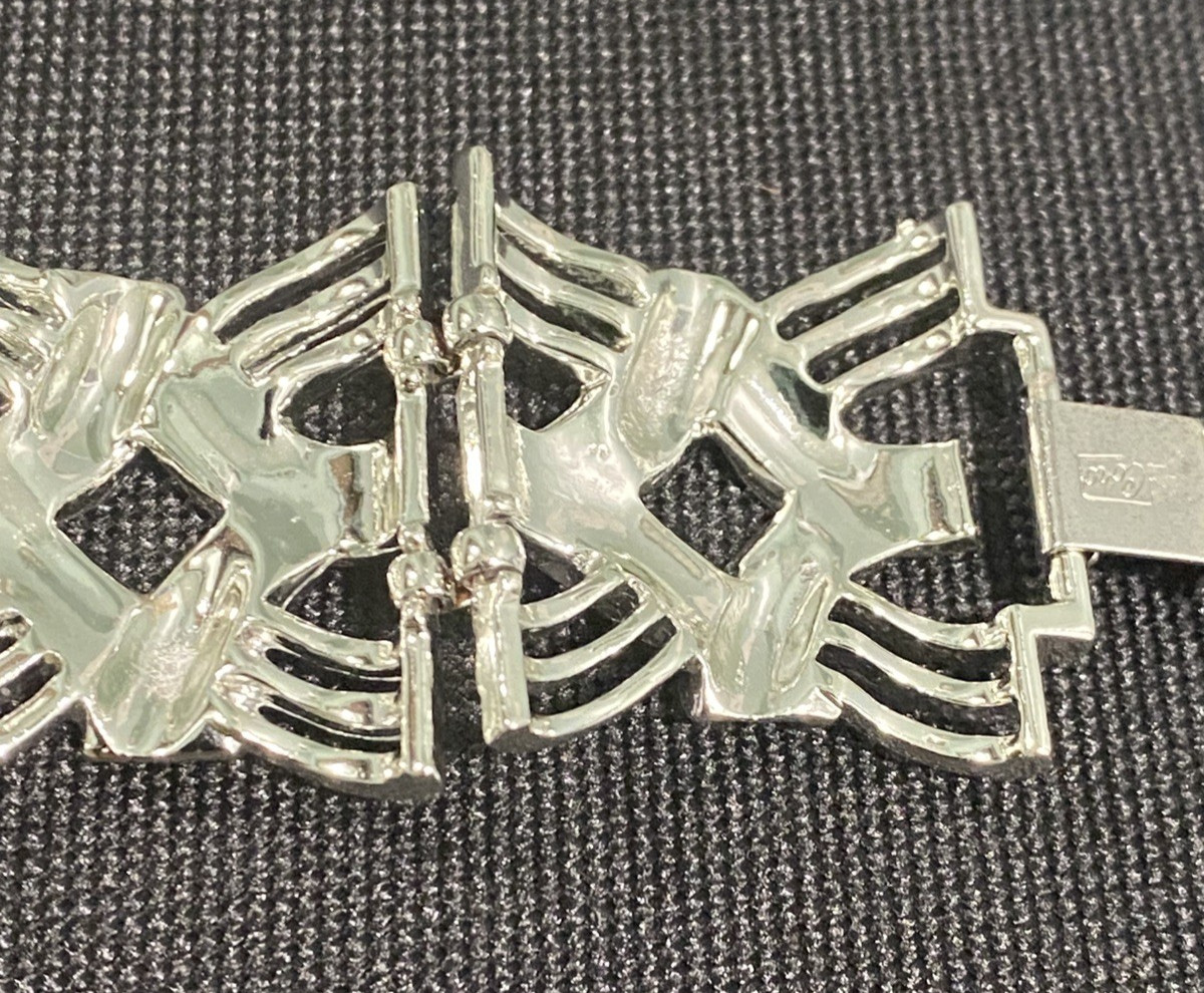 Vintage Signed Pegasus Coro Rhodium Plated Panel Link Bracelet Pristine