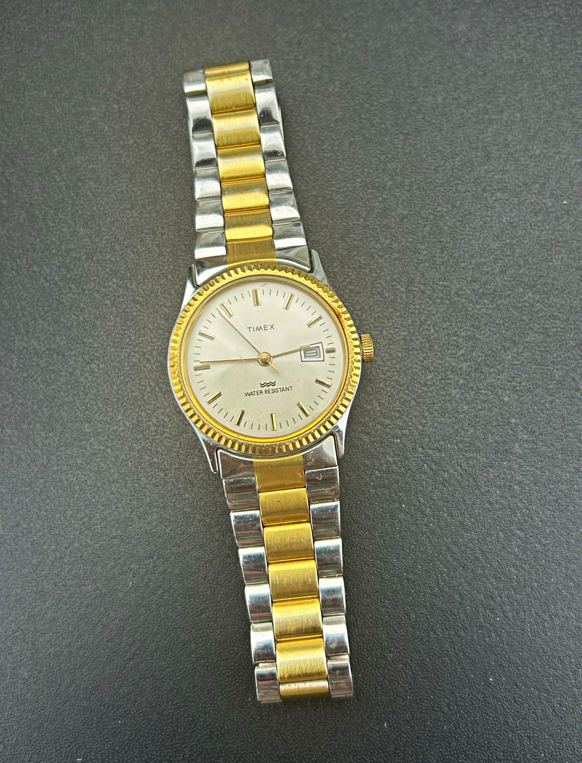 Vintage 1980’s Timex Quartz Analog Two-Tone Metal Bracelet Watch Date WR 34mm