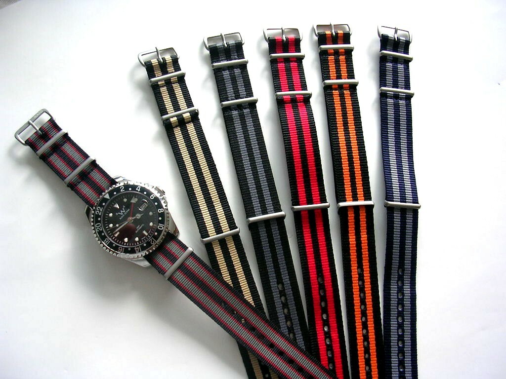 NATO G10 watch band strap Black Red stripe 20mm Premium Nylon RAF Bond IW Suisse