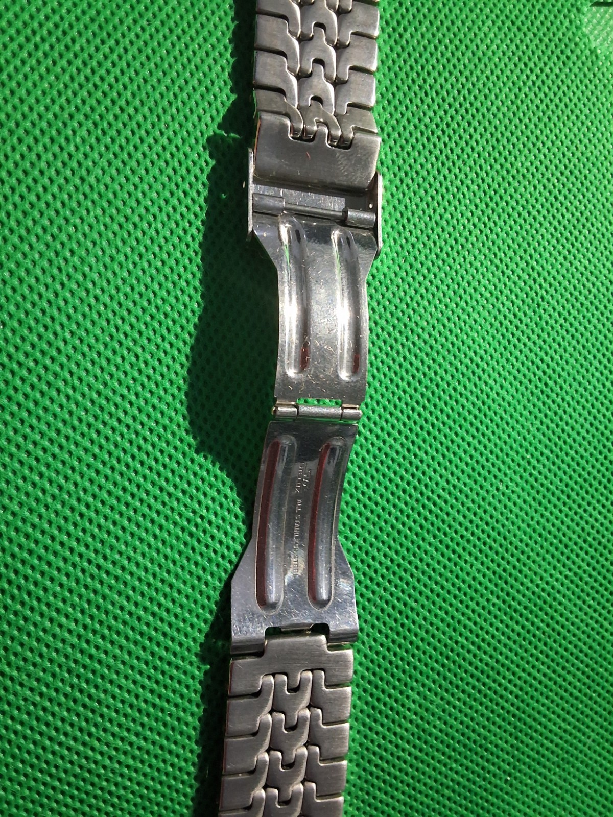 New Mido Stainless Steel Wrist Watch Bracelet 24 mm.