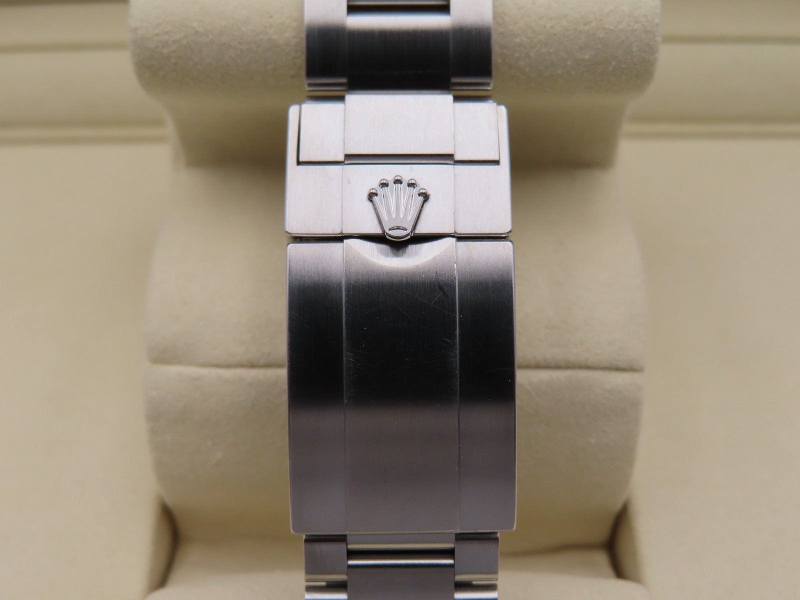 2025 Rolex Explorer I 224270 Black Dial Men’s 40mm Pre-Owned Wristwatch Full Set