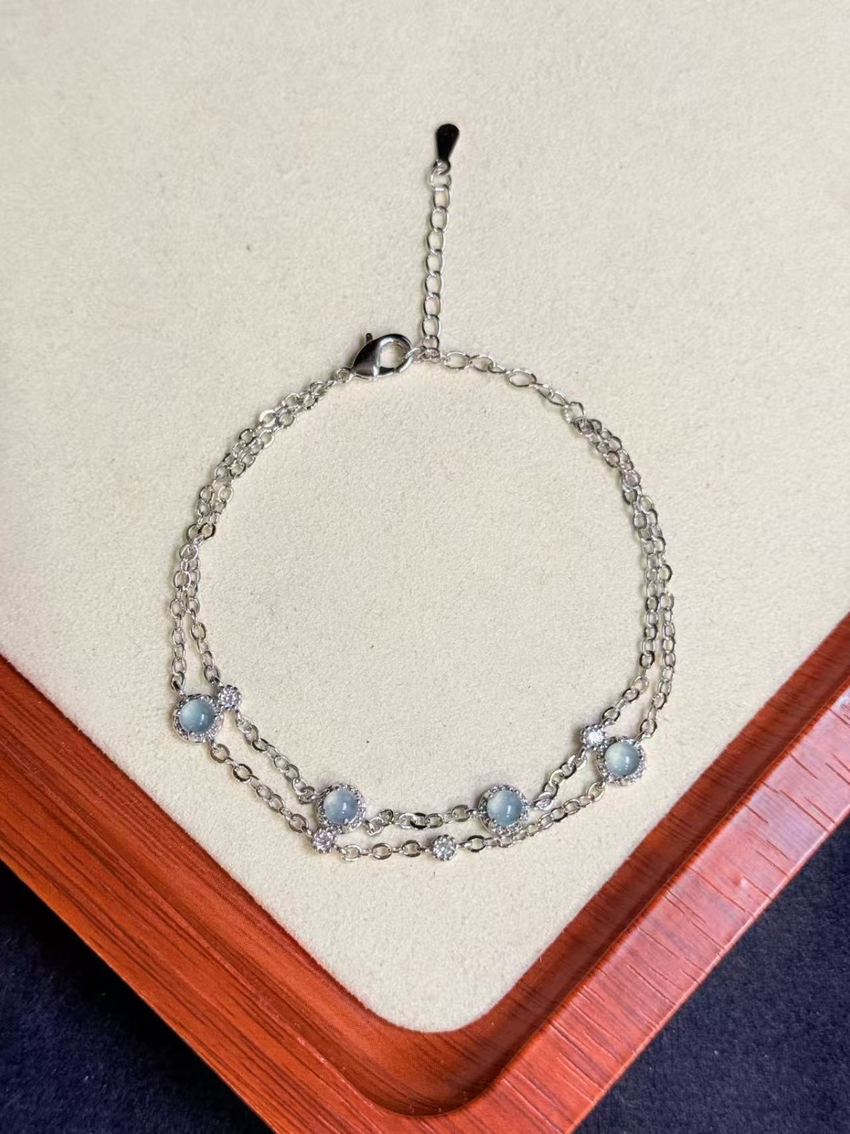 Top 100% Natural Sky blue jadeite bracelet